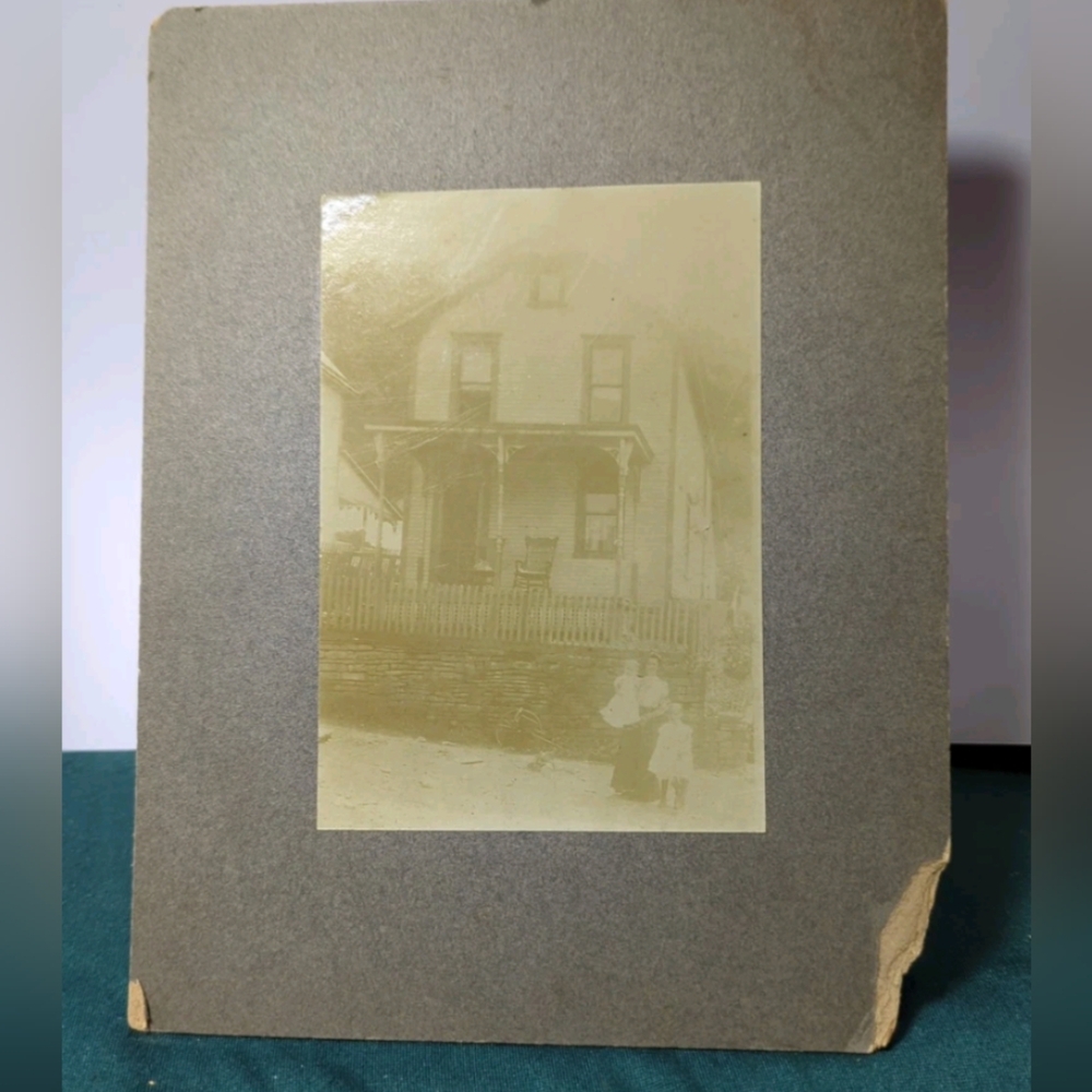 ANTIQUE CABINET PHOTO -  TWO STORY COTTAGE HOUSE/ WRAP AROUND PORCH & Mom & Kids